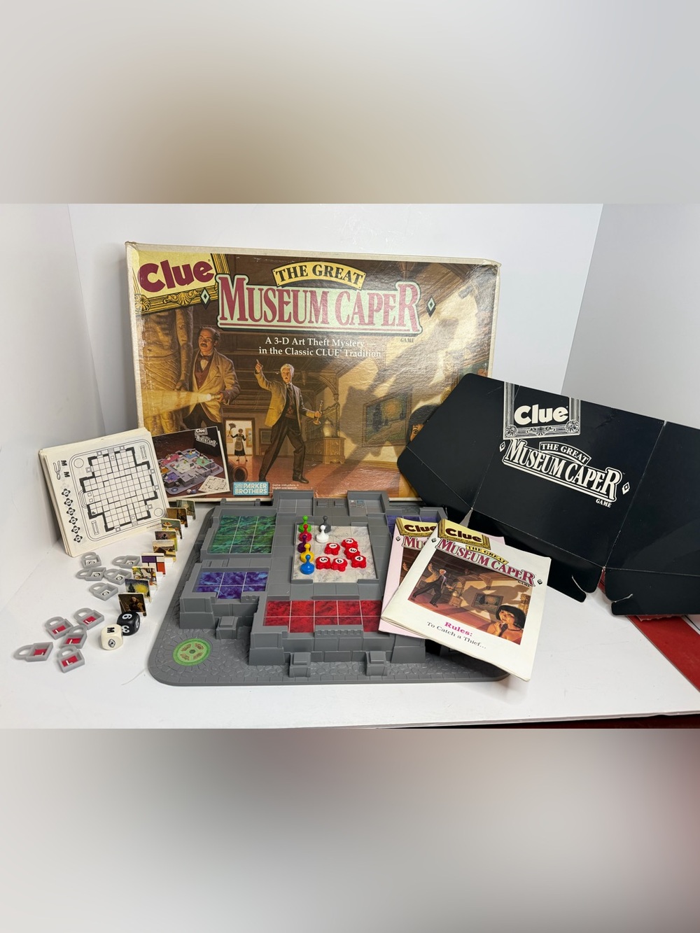 Vintage Clue The Great Museum Caper 3D Board Game Parker Brothers COMPLETE